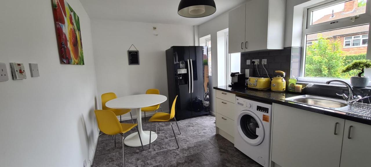 Cosy 3-Bedroom House In Aspley נוטינגהאם מראה חיצוני תמונה
