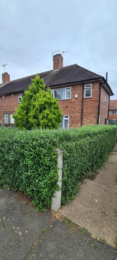 Cosy 3-Bedroom House In Aspley נוטינגהאם מראה חיצוני תמונה
